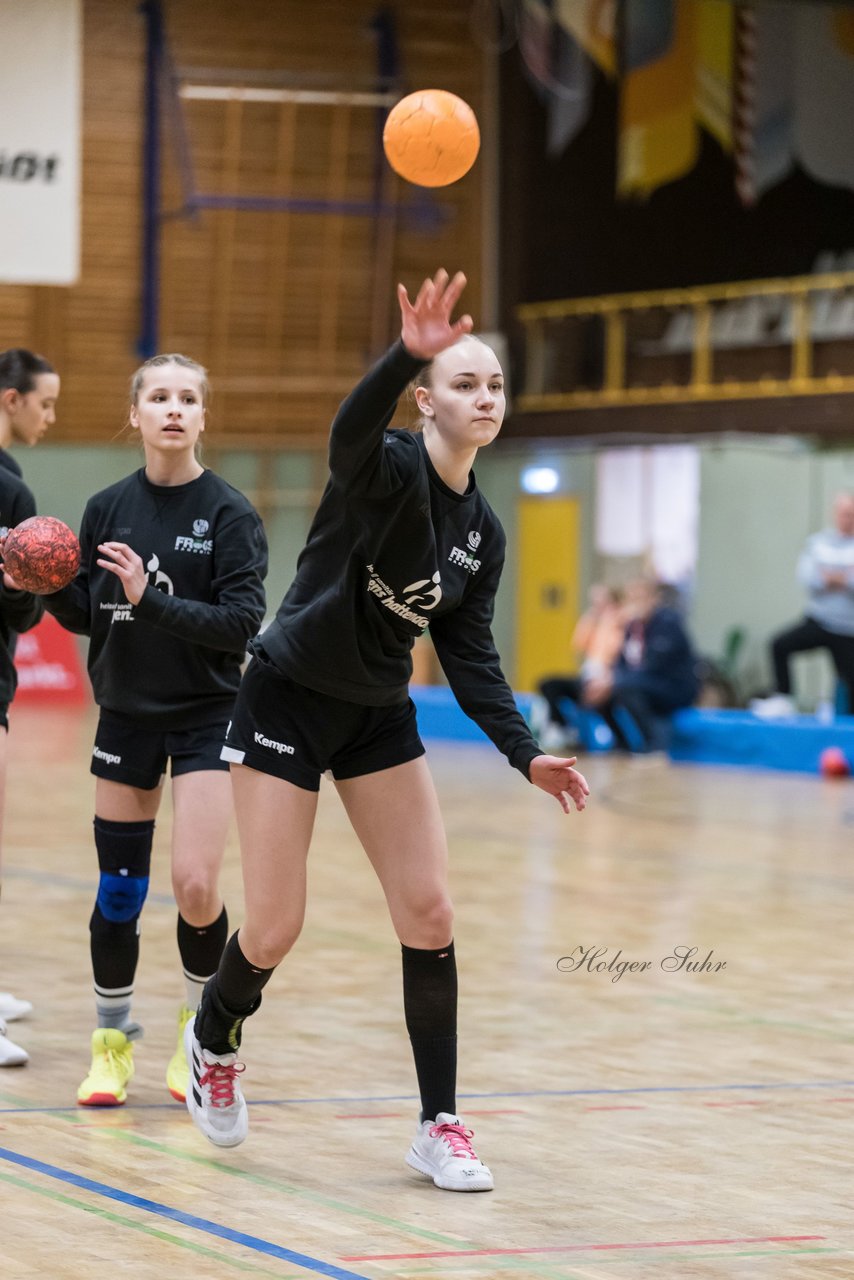 Bild 118 - wBJ SV Henstedt Ulzburg - TuRa Meldorf : Ergebnis: 22:38